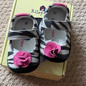 Vibrant zebra and link Mary Jane Baby Walker Shoes - Rileyroos